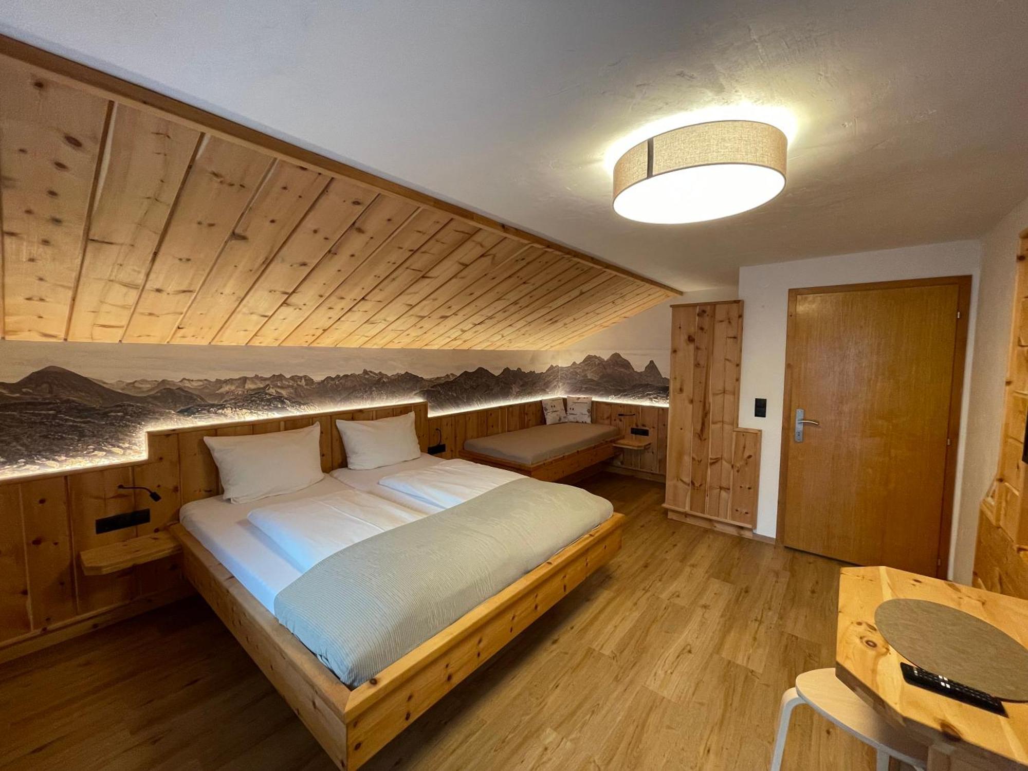 Haus Walch Bed & Breakfast Elbigenalp Room photo