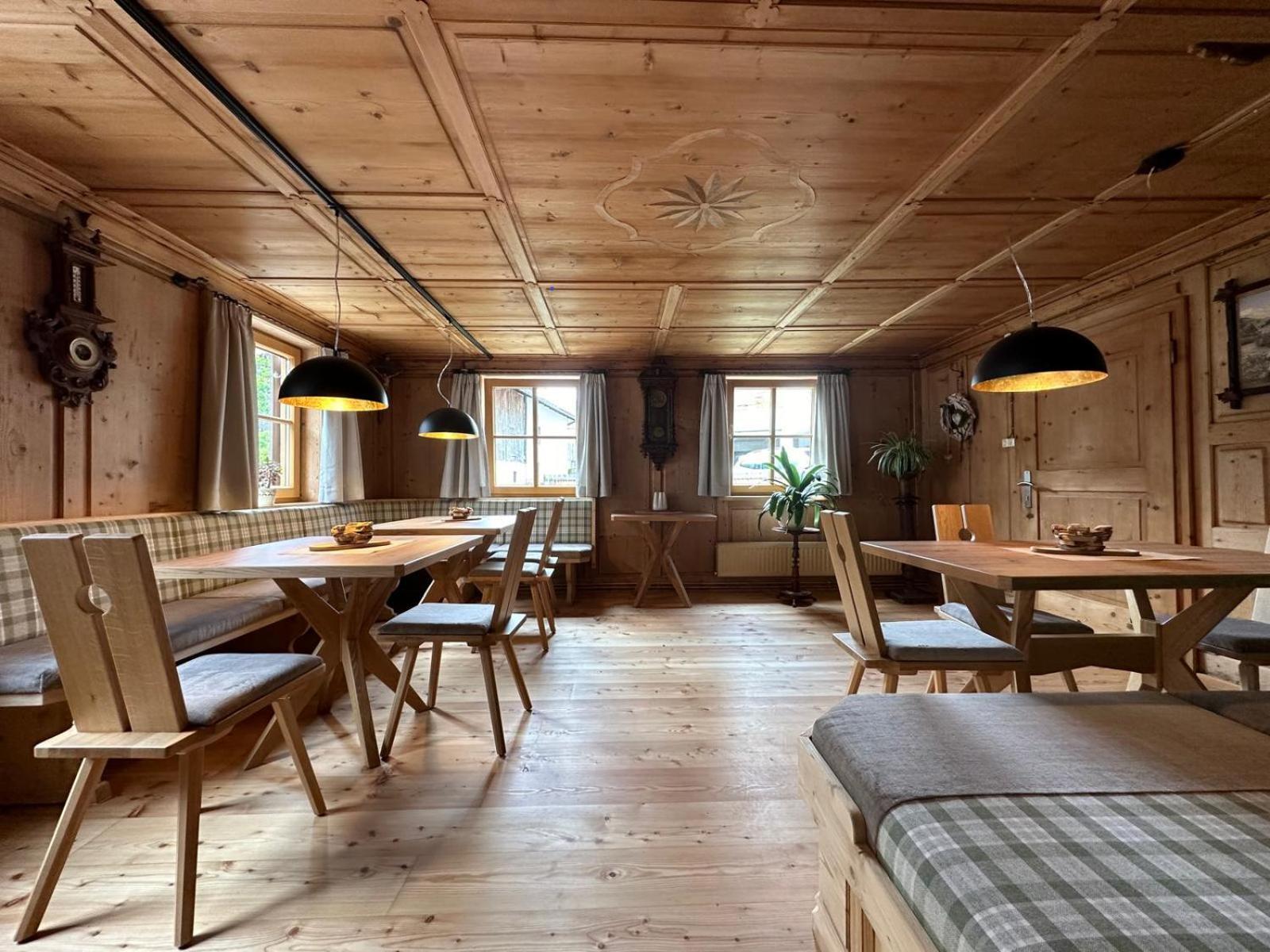 Haus Walch Bed & Breakfast Elbigenalp Exterior photo